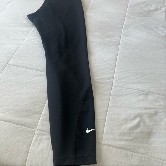 Nike Women’s Black‎ Leggings Size Medium - Picture 7 of 7